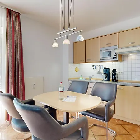 Appartementhaus Binzer Sterne 14 * Binz